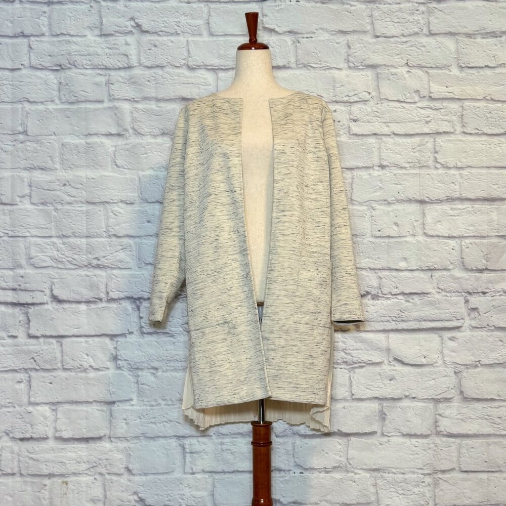 Kate & Mallory Ivory Heathered Pleated Jacket